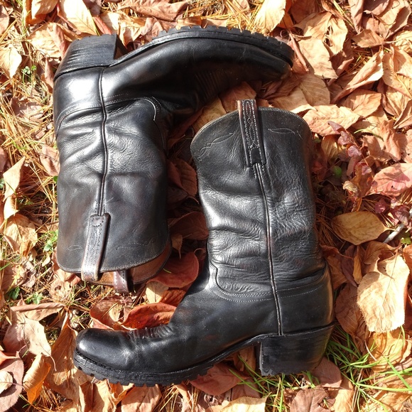 plain black cowboy boots